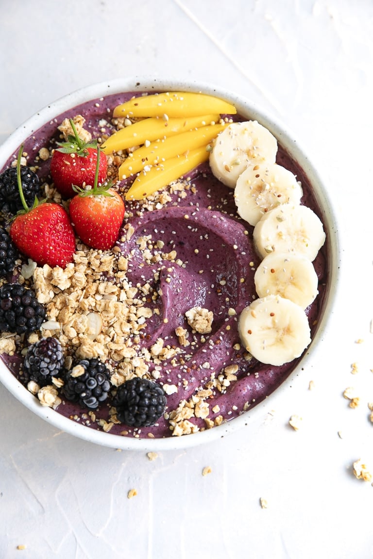 Make Acai Bowls at Home: Delicious, Nutritious, and Cost-Effective